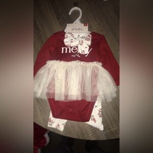 3 month old Christmas outfit ❤️🎄